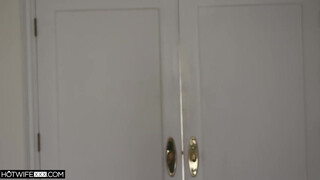 HotwifeXXX - ez a pénisz sokkal nagyobb mint a férjemé