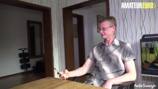 REIFESWINGER - Német milf fiatal sráccal közösül